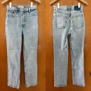 Abercrombie & Fitch The 90’s Straight Ultra High Jean